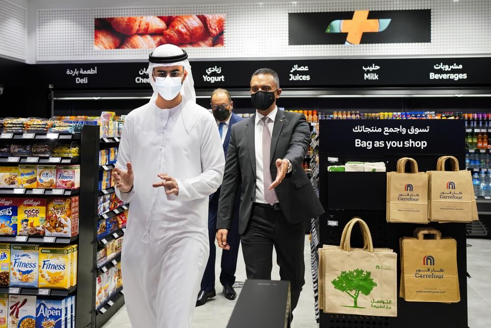 Grocery with no cashiers in Mall of the Emirates in Dubai
